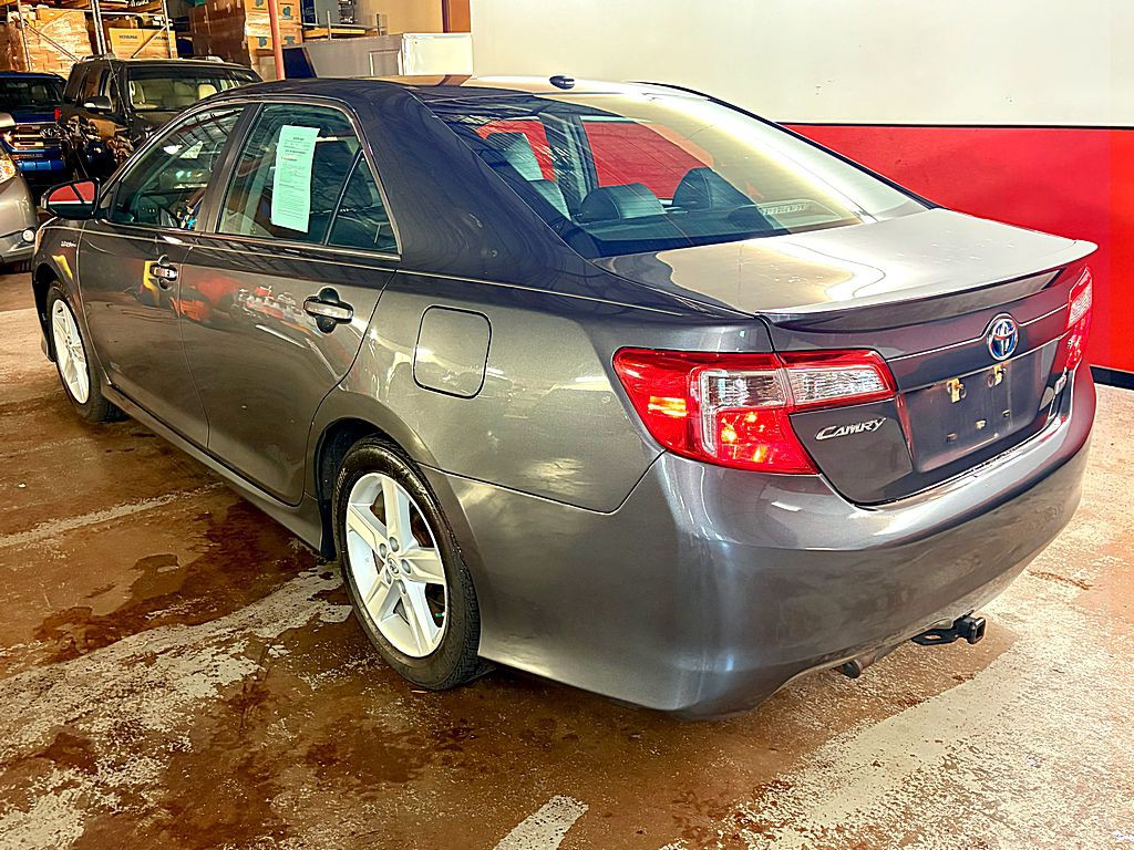 2014 Toyota Camry Image 5