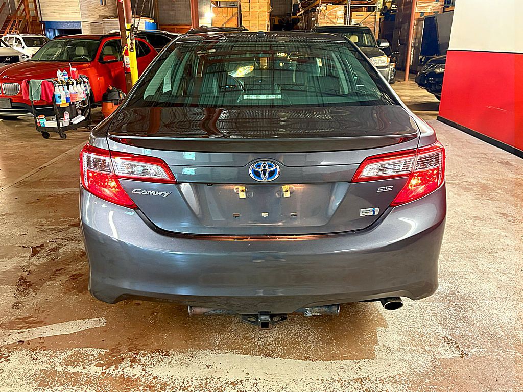 2014 Toyota Camry Image 6