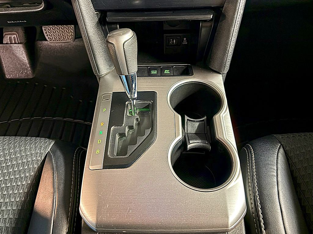 2014 Toyota Camry Image 13