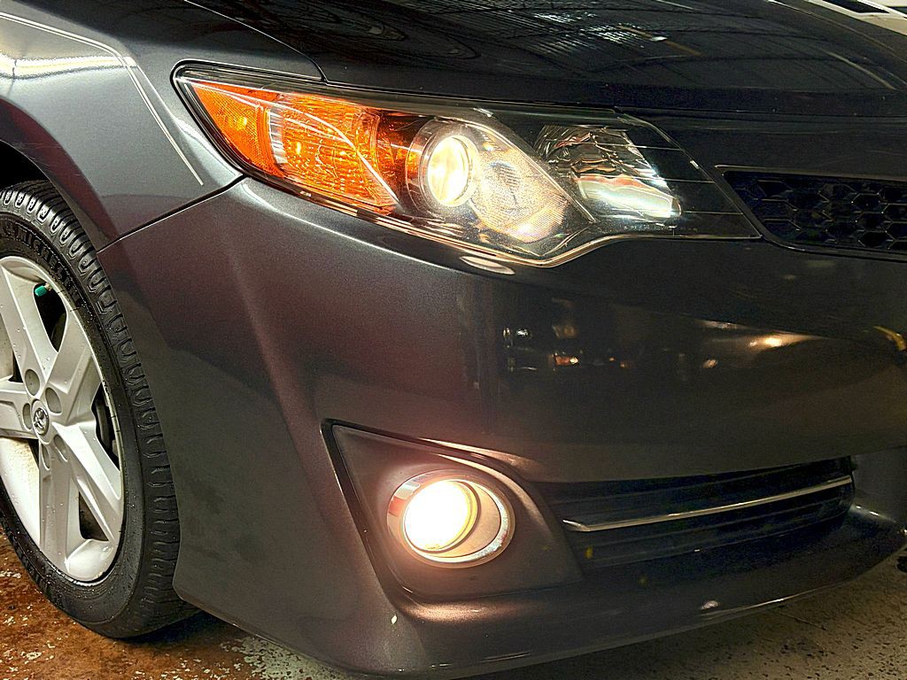 2014 Toyota Camry Image 28