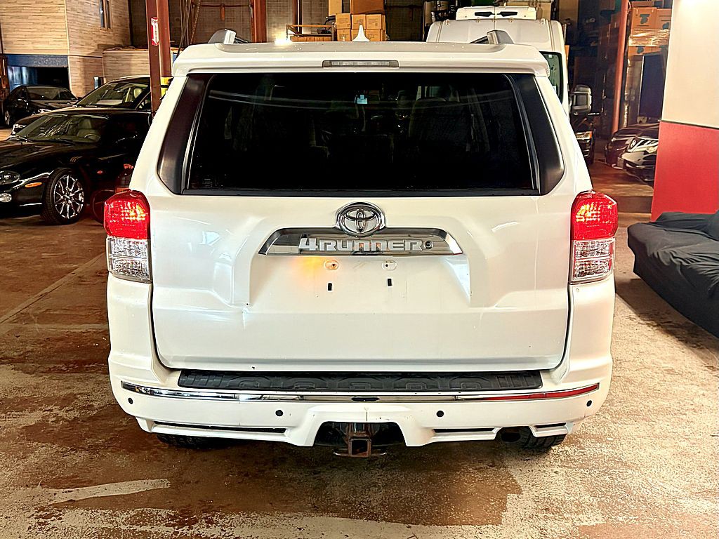 2012 Toyota 4Runner Image 6