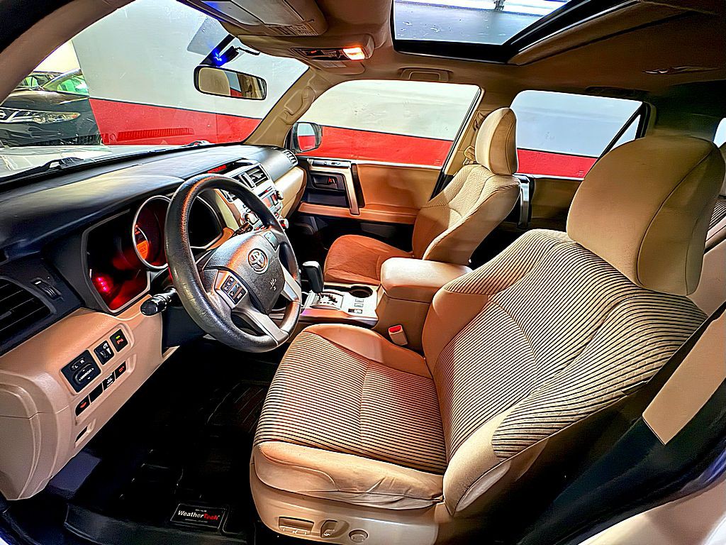 2012 Toyota 4Runner Image 10