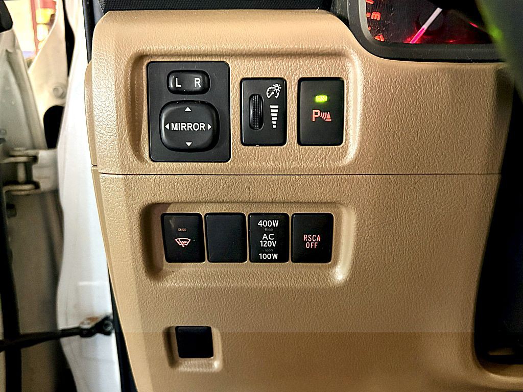 2012 Toyota 4Runner Image 19