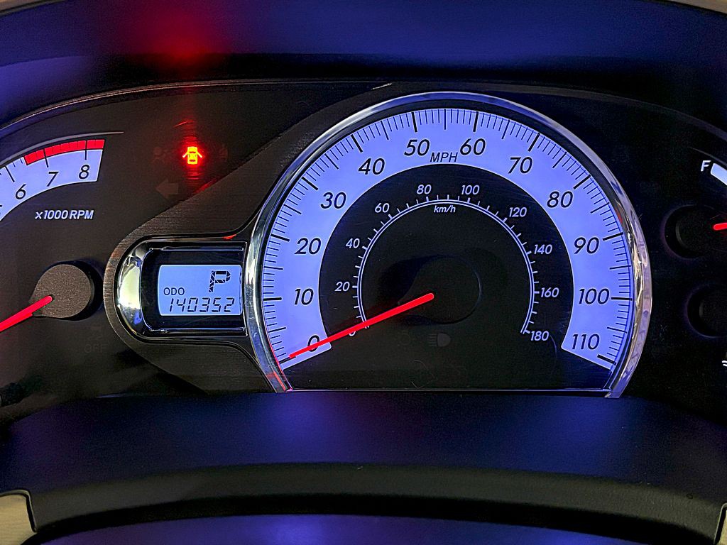 2011 Toyota Sienna Image 12