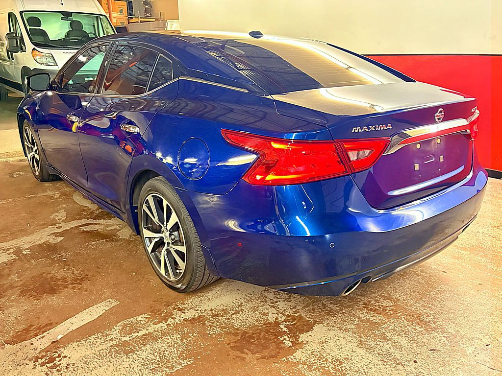 2016 Nissan Maxima Image 5