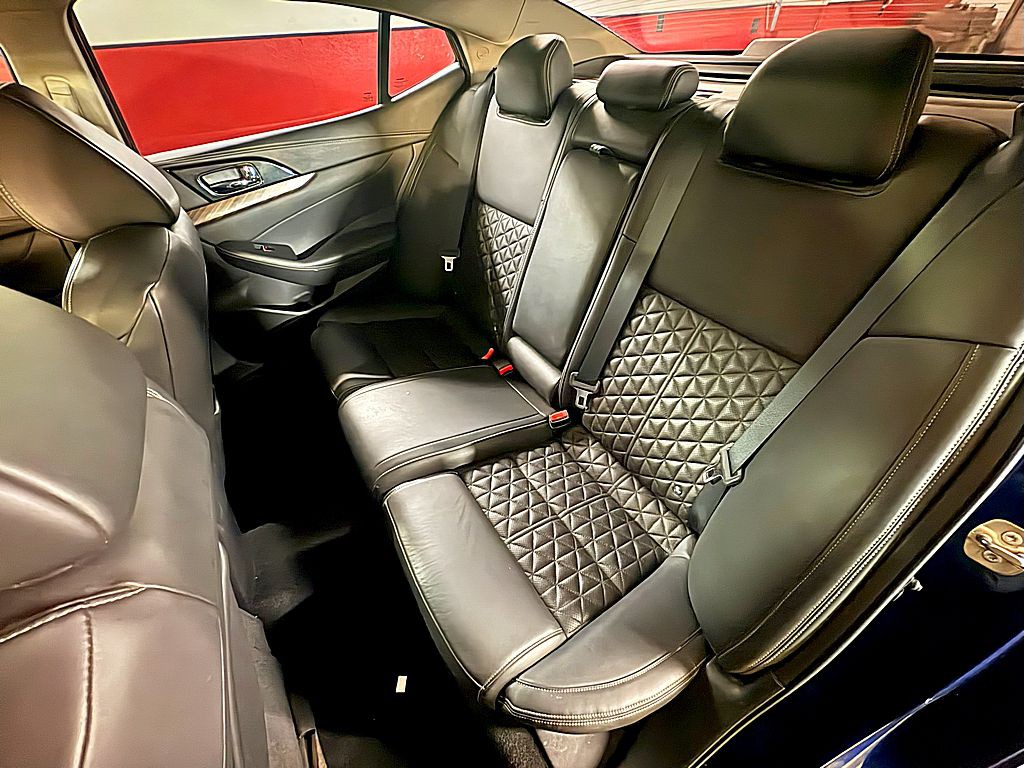 2016 Nissan Maxima Image 22