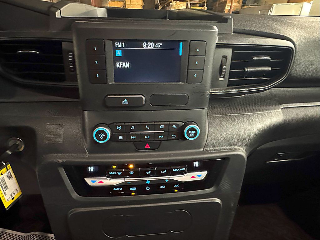 2021 Ford Explorer Image 13