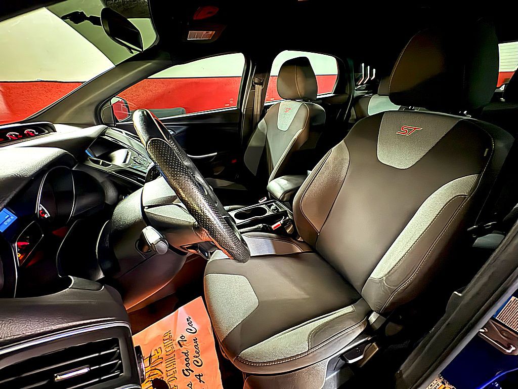 2014 Ford Focus Image 11