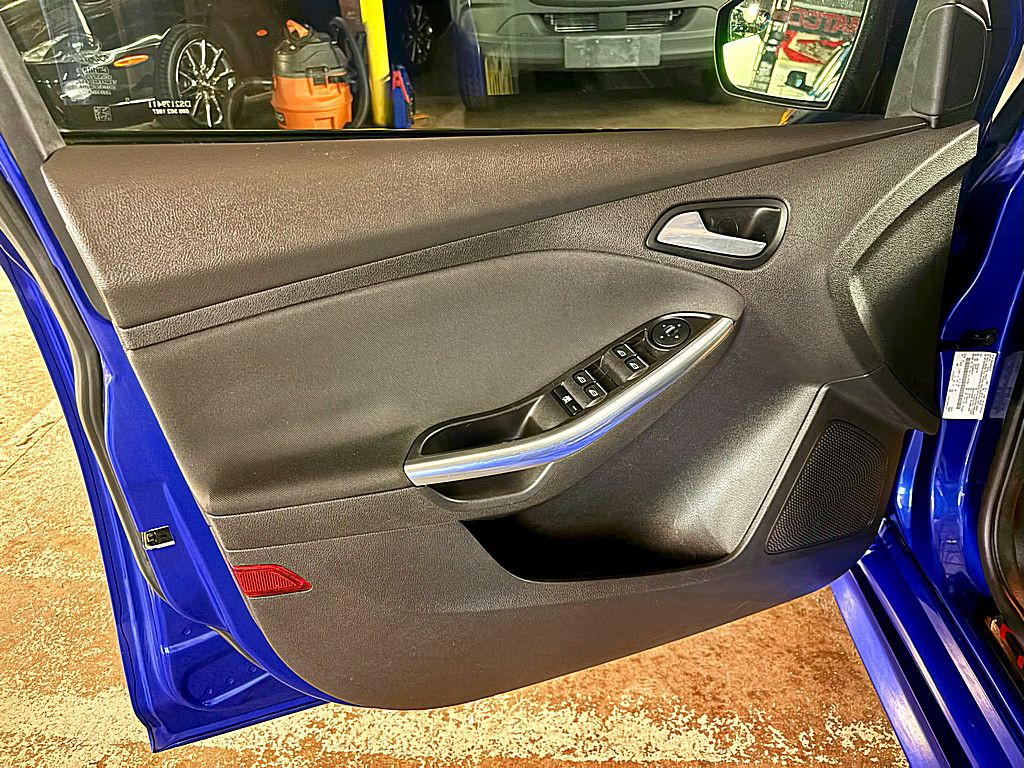 2014 Ford Focus Image 17