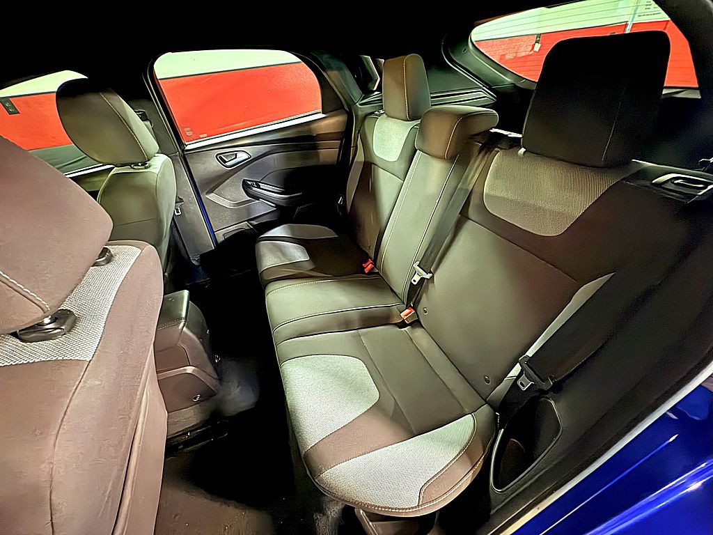 2014 Ford Focus Image 19