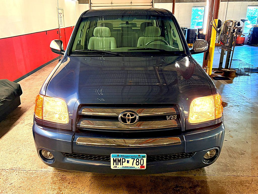 2004 Toyota Tundra Image 9