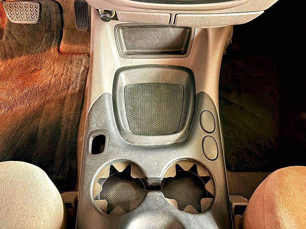 2004 Toyota Tundra Image 15