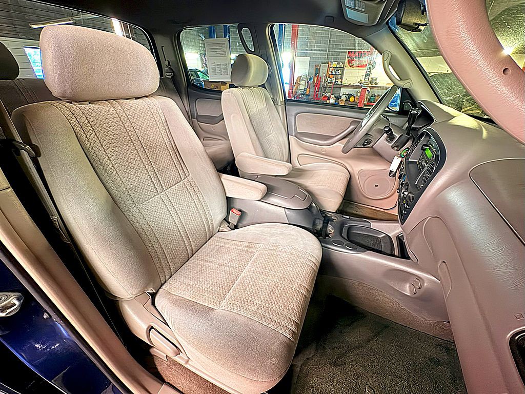 2004 Toyota Tundra Image 23