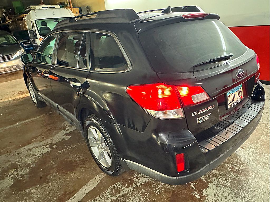 2013 Subaru Outback Image 5