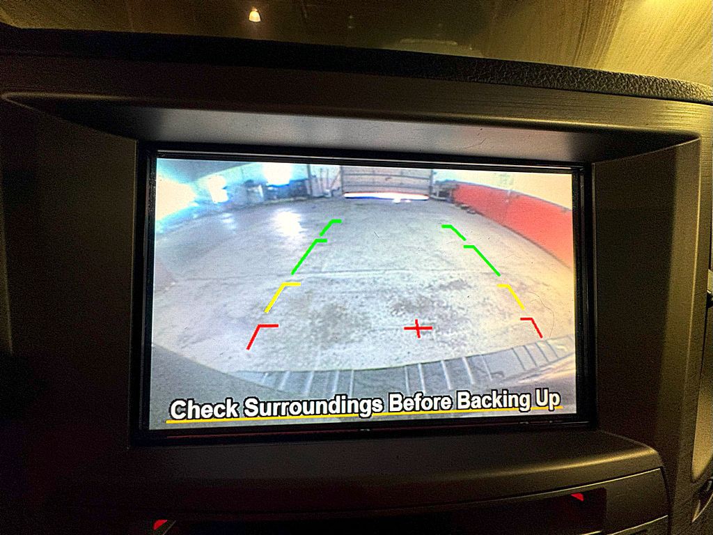2013 Subaru Outback Image 13