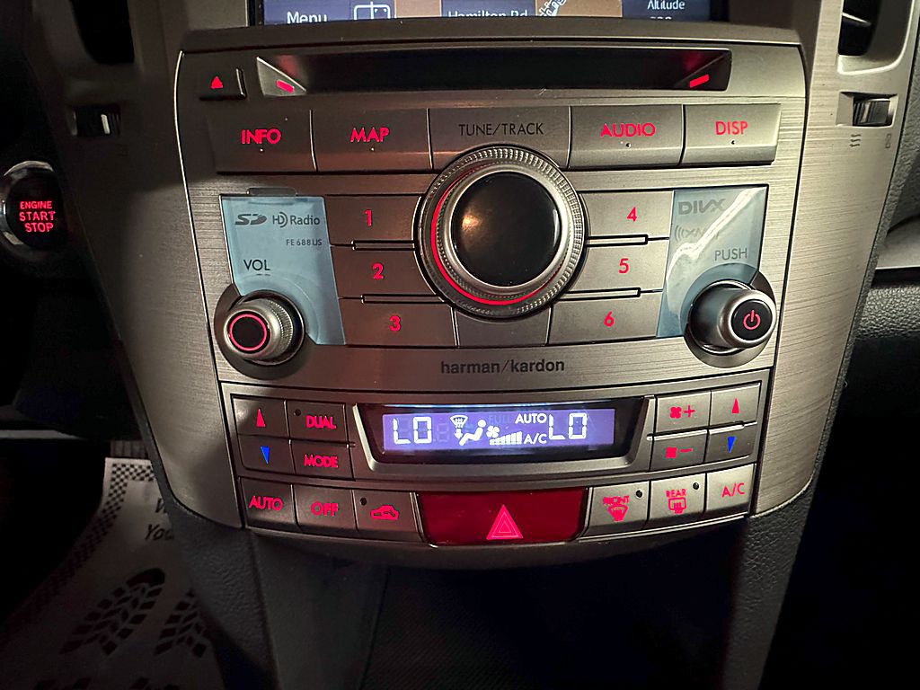 2013 Subaru Outback Image 16