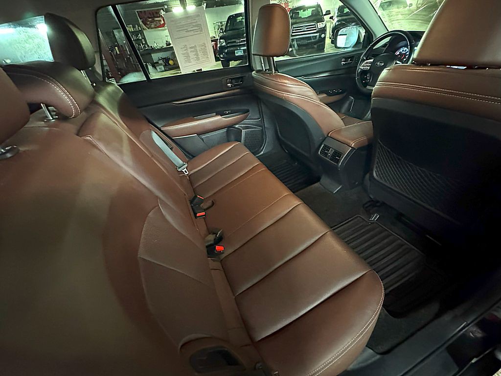 2013 Subaru Outback Image 19