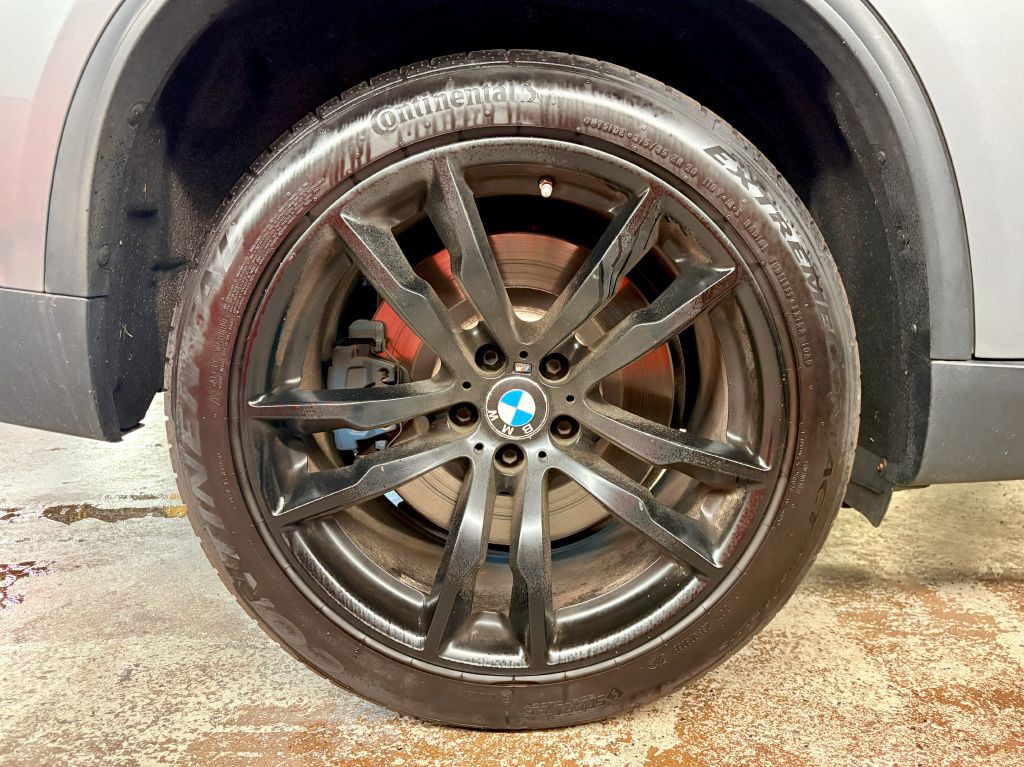 2015 BMW X5 Image 32