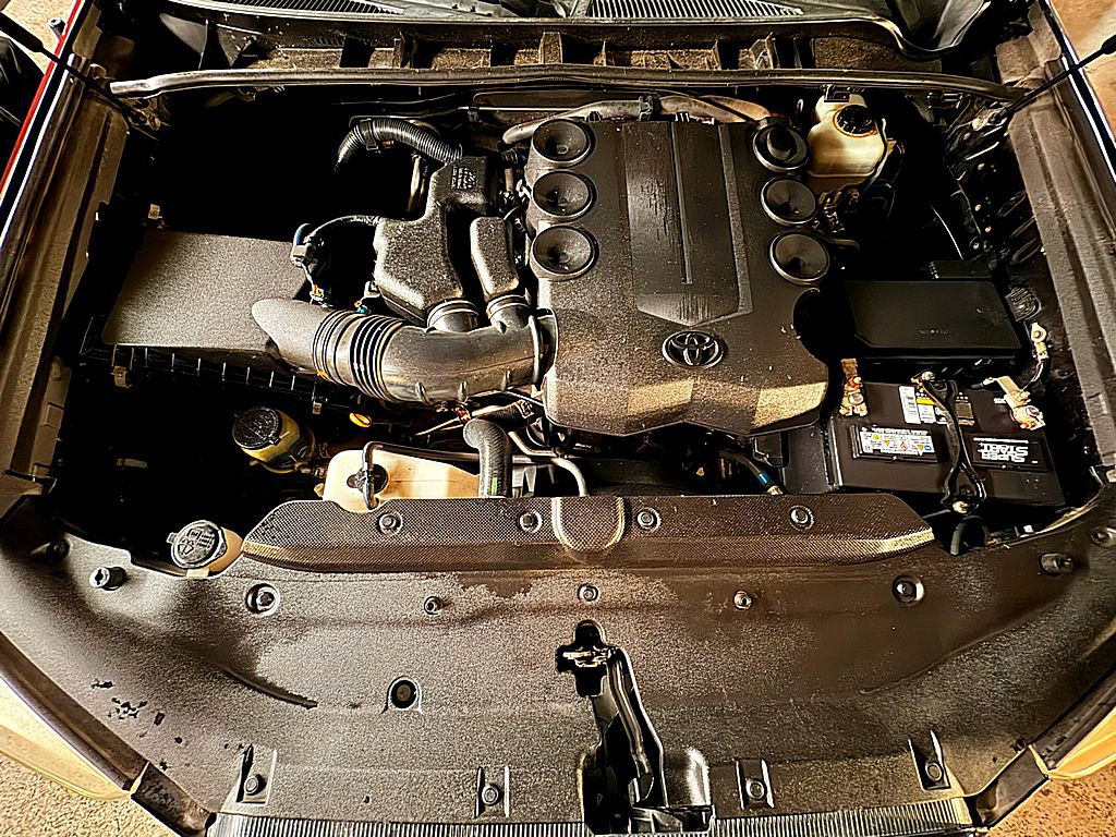 2011 Toyota 4Runner Image 2