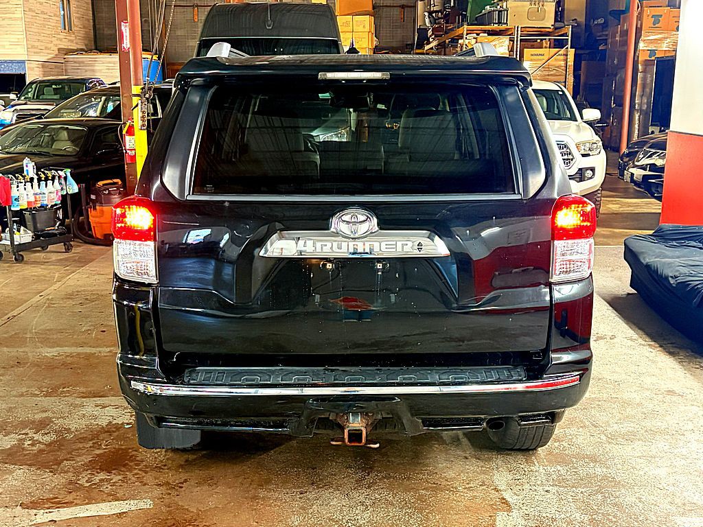 2011 Toyota 4Runner Image 5