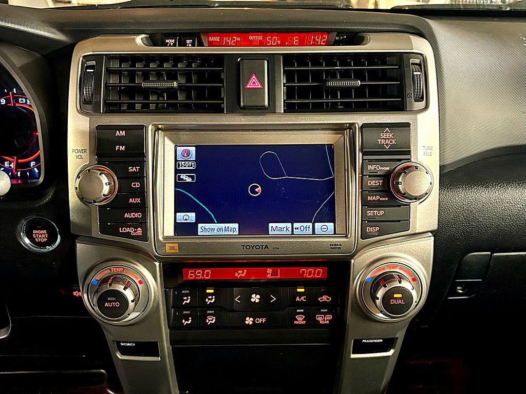 2011 Toyota 4Runner Image 13