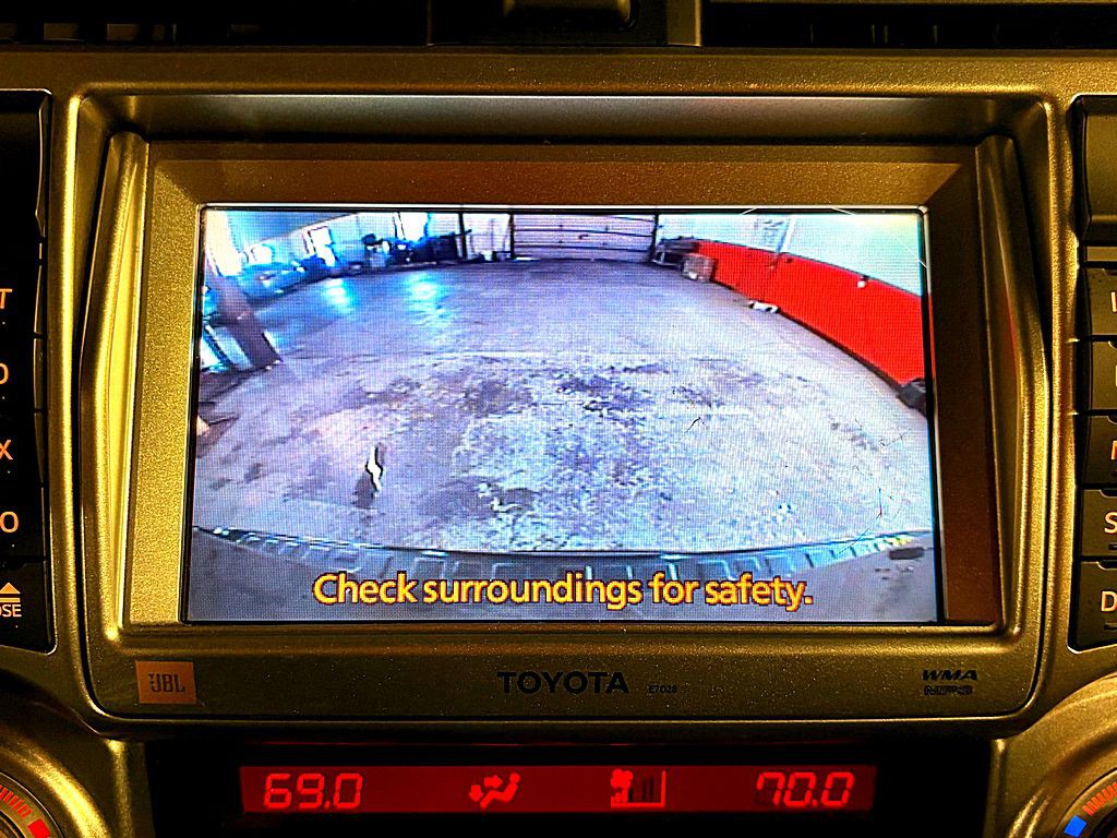 2011 Toyota 4Runner Image 16