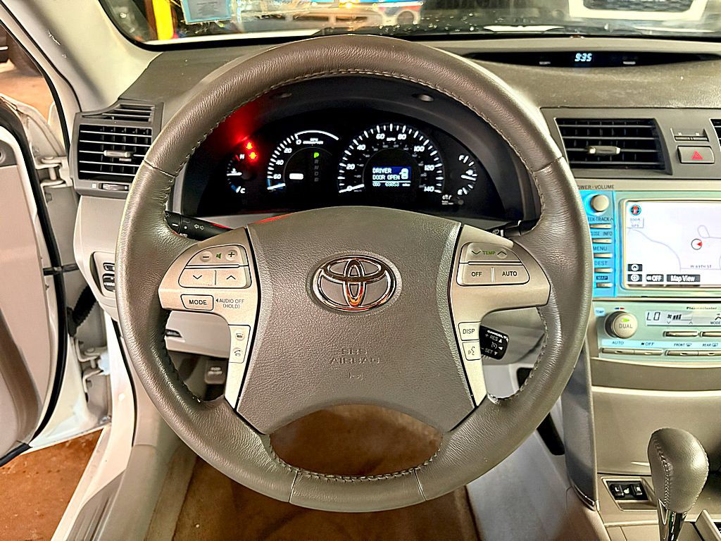 2009 Toyota Camry Image 12