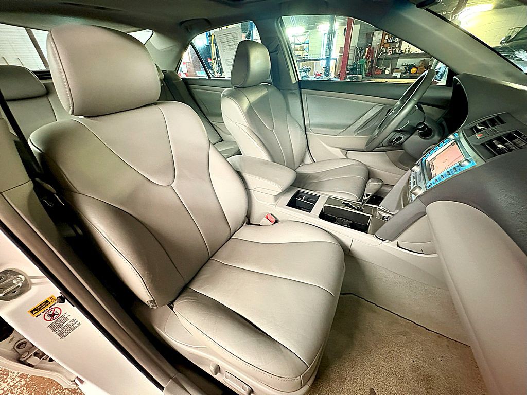 2009 Toyota Camry Image 24