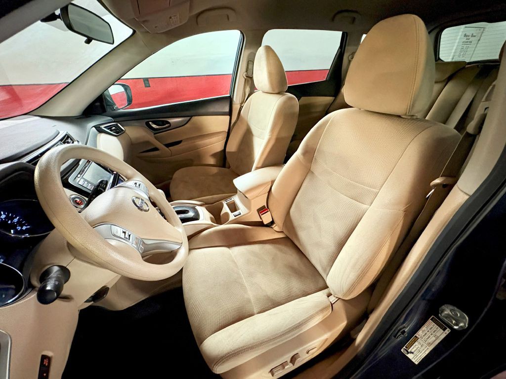 2015 Nissan Rogue Image 11