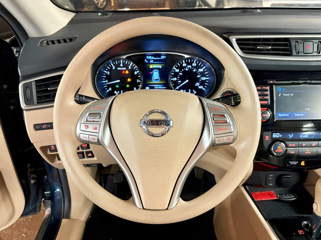 2015 Nissan Rogue Image 12
