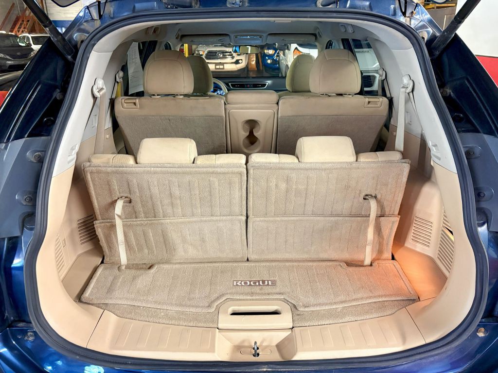 2015 Nissan Rogue Image 24