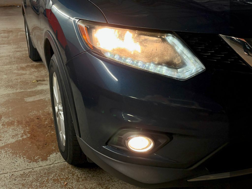 2015 Nissan Rogue Image 32