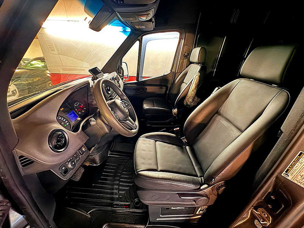 2019 Mercedes-Benz Sprinter Image 10