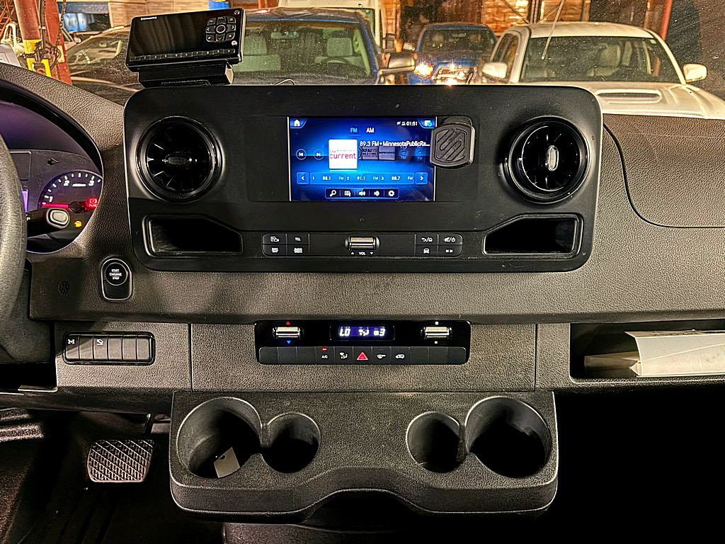 2019 Mercedes-Benz Sprinter Image 13