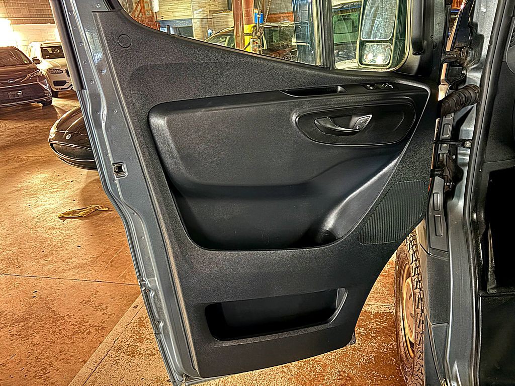 2019 Mercedes-Benz Sprinter Image 18