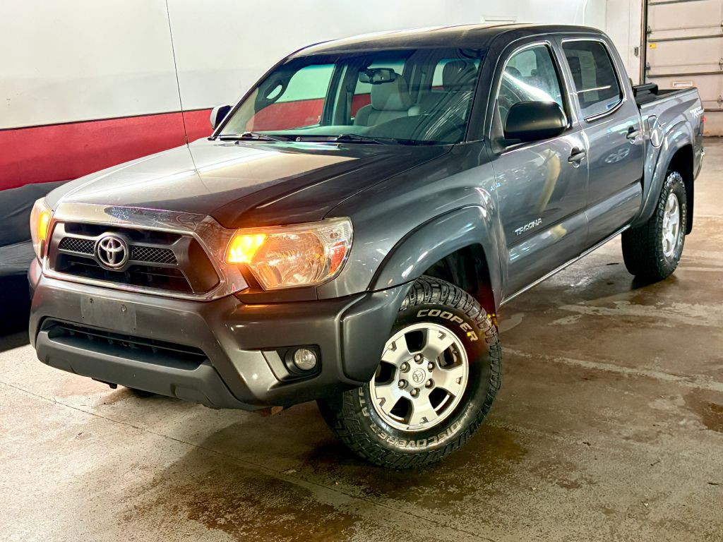 2013 Toyota Tacoma Image 1