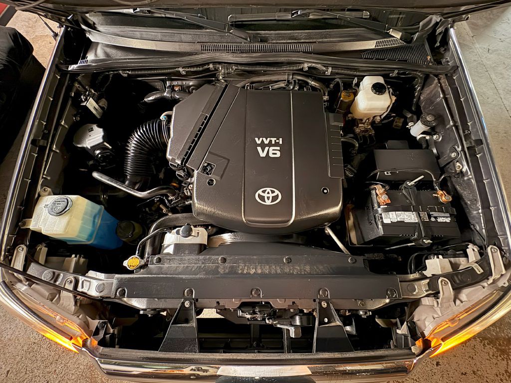 2013 Toyota Tacoma Image 2