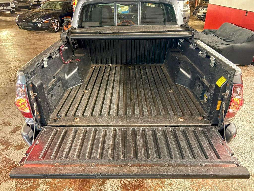 2013 Toyota Tacoma Image 20