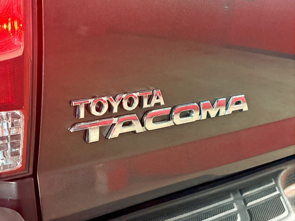 2013 Toyota Tacoma Image 26