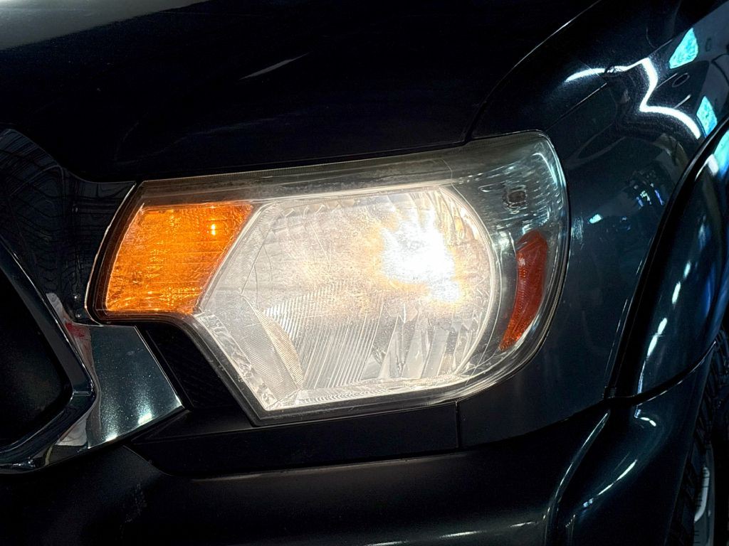 2013 Toyota Tacoma Image 28