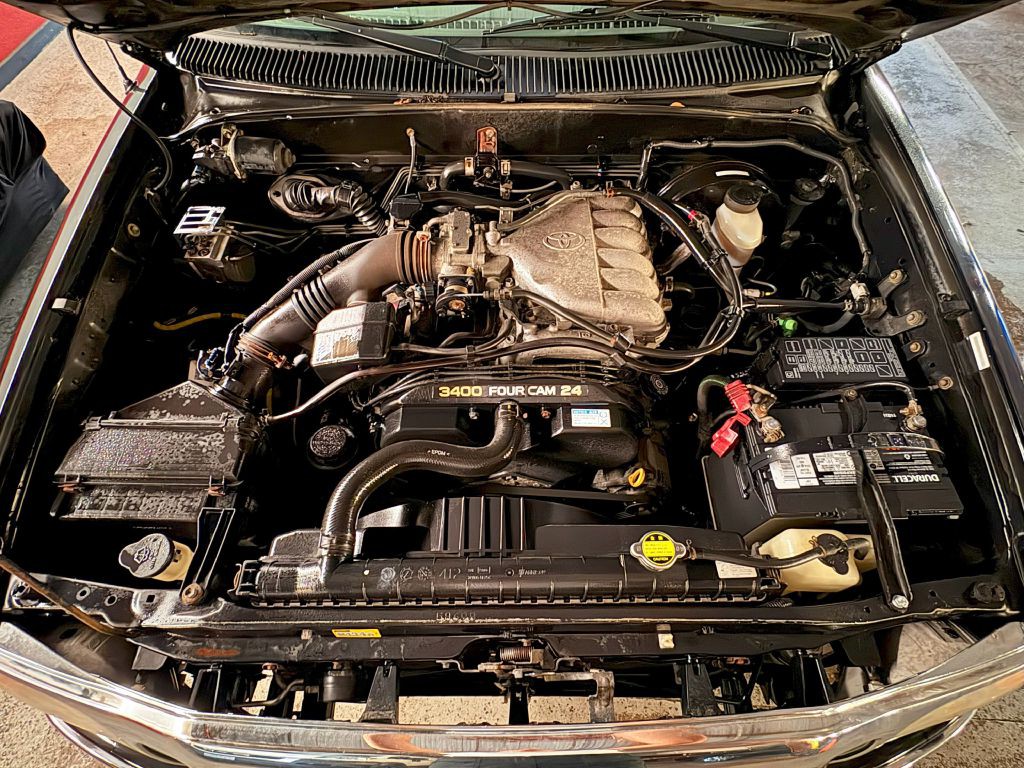 2004 Toyota Tacoma Image 2