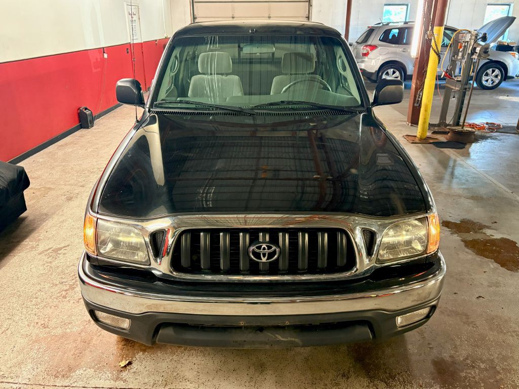 2004 Toyota Tacoma Image 9