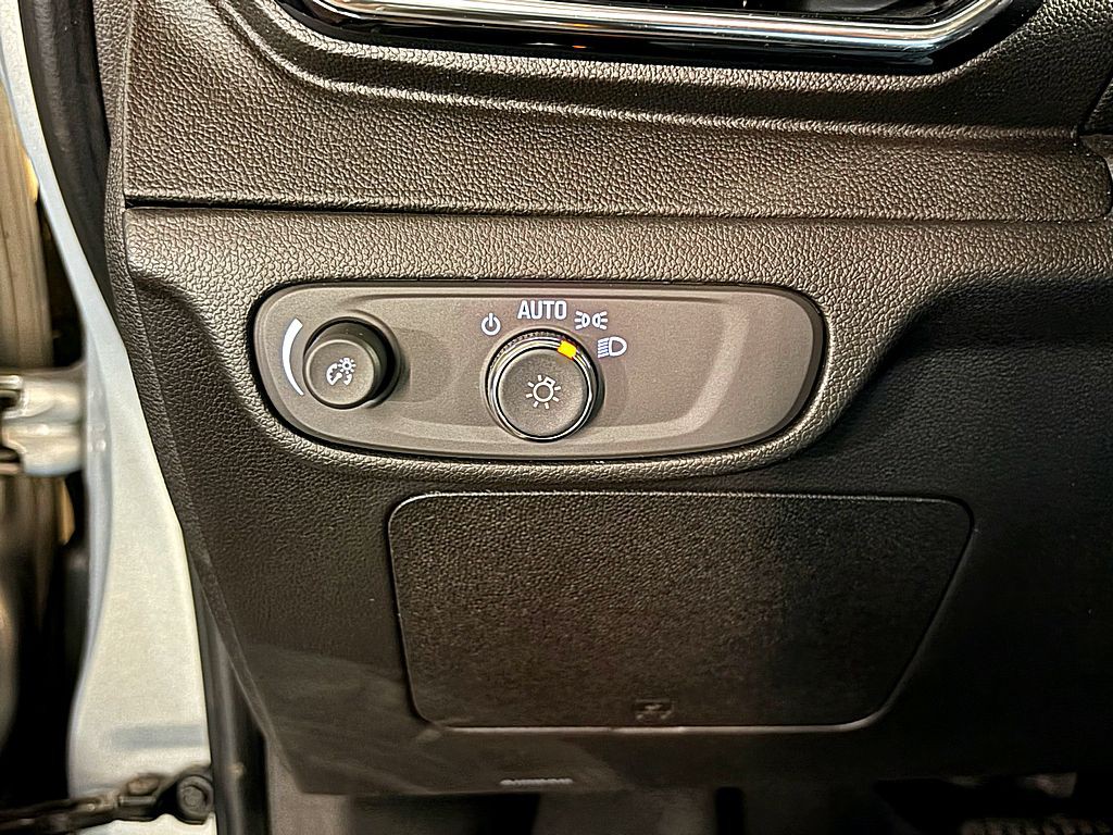 2023 Chevrolet Bolt EV Image 17