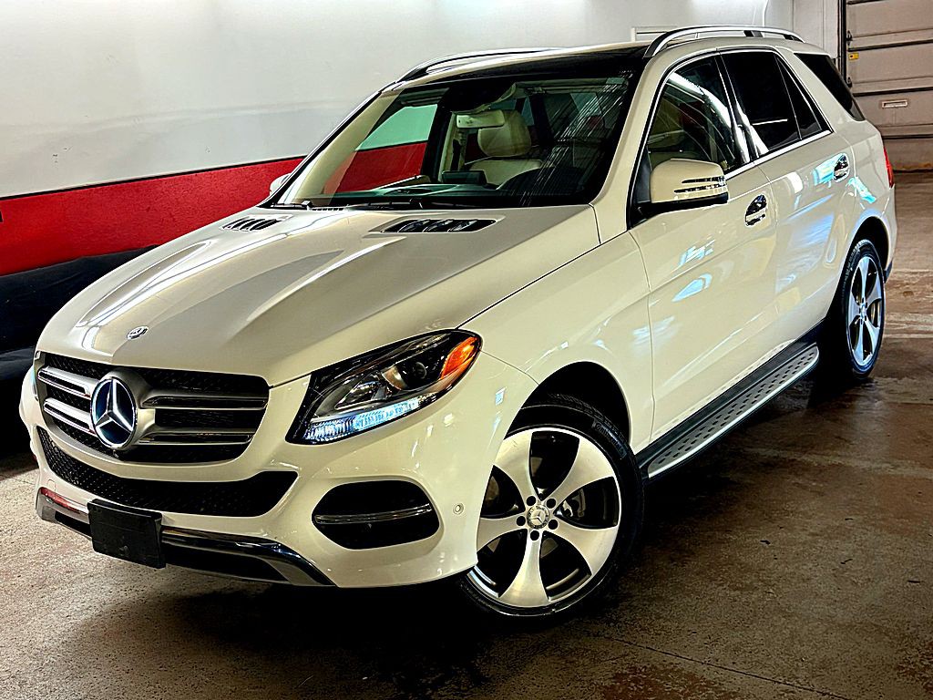 2017 Mercedes-Benz GLE-Class Image 1