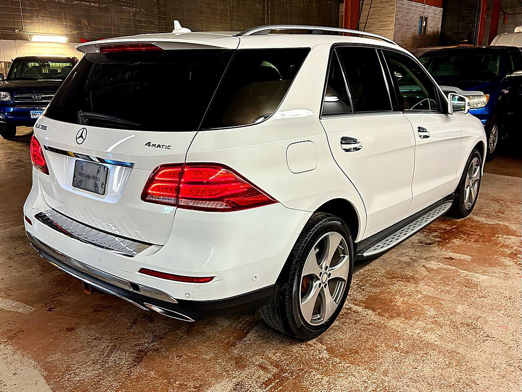 2017 Mercedes-Benz GLE-Class Image 7