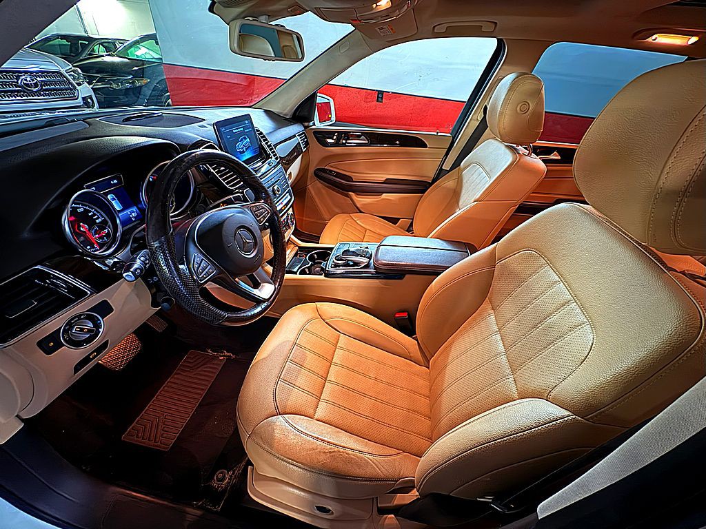 2017 Mercedes-Benz GLE-Class Image 10
