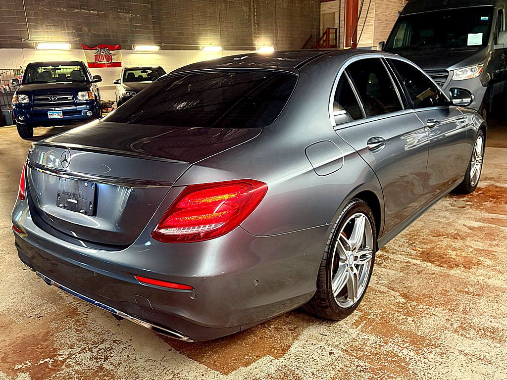 2017 Mercedes-Benz E-Class Image 7