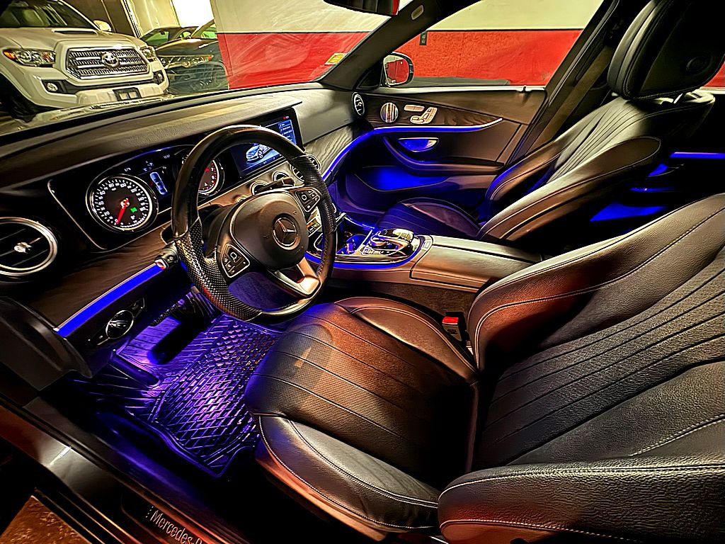 2017 Mercedes-Benz E-Class Image 10
