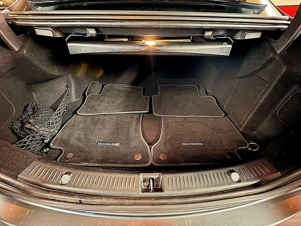 2017 Mercedes-Benz E-Class Image 25