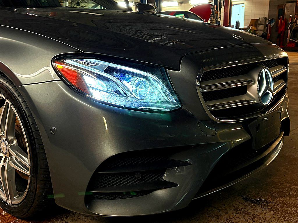 2017 Mercedes-Benz E-Class Image 32